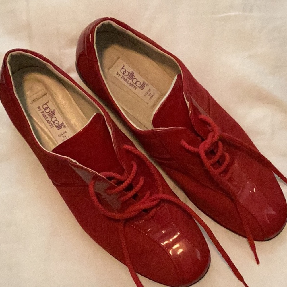 Botticelli Red Shoes with Suede Finish